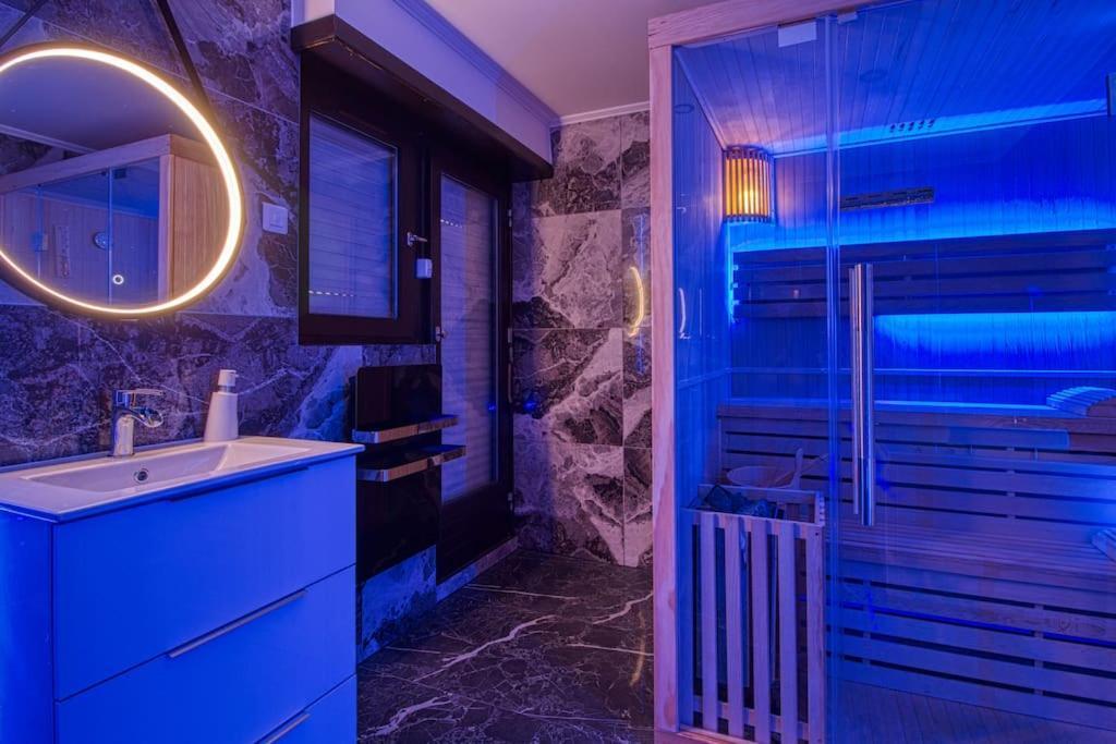 Appart Hotel Avec Sauna, Jacuzzi, ストラスブール エクステリア 写真