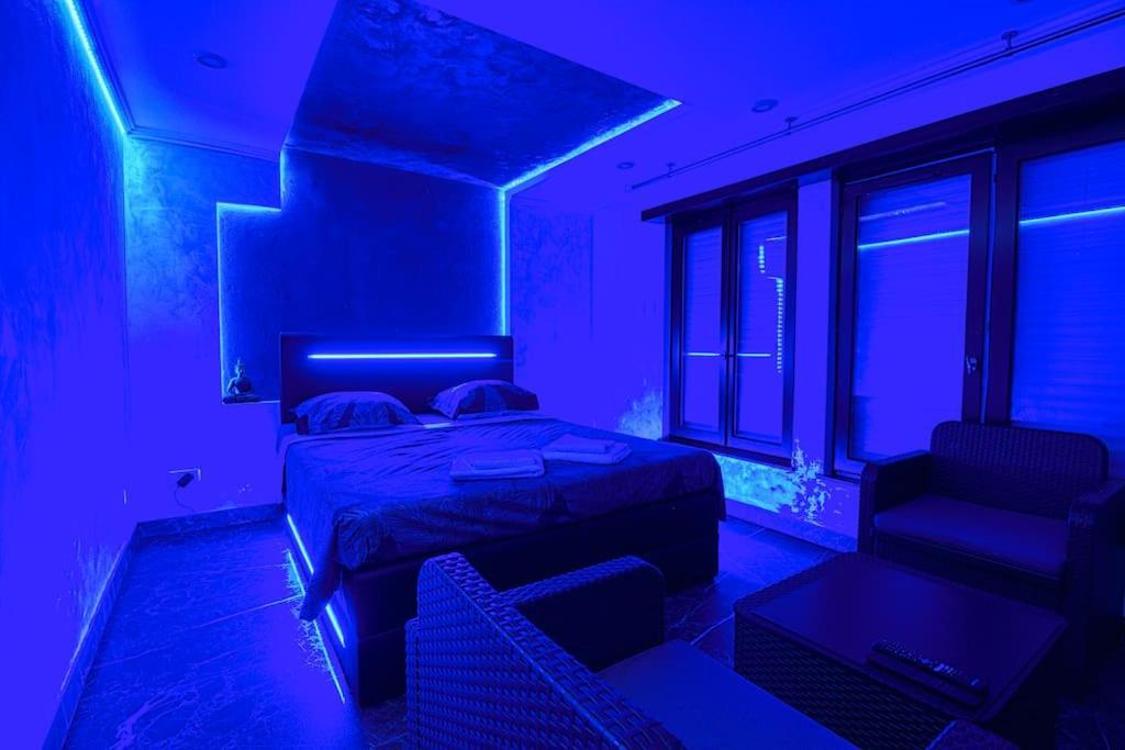 Appart Hotel Avec Sauna, Jacuzzi, ストラスブール エクステリア 写真