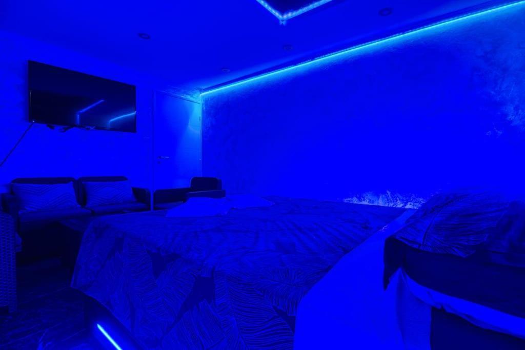 Appart Hotel Avec Sauna, Jacuzzi, ストラスブール エクステリア 写真